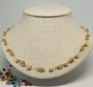 Gargantilla con perlas