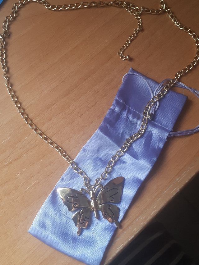Colgante con cadena Mariposa