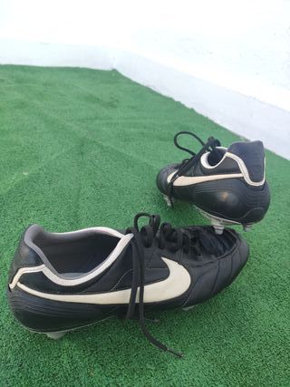 zapatillas nike tiempo negras