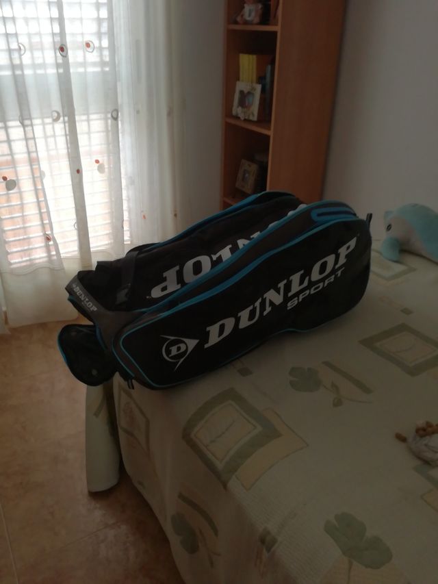 Se vende bolsa de tenis dunlop