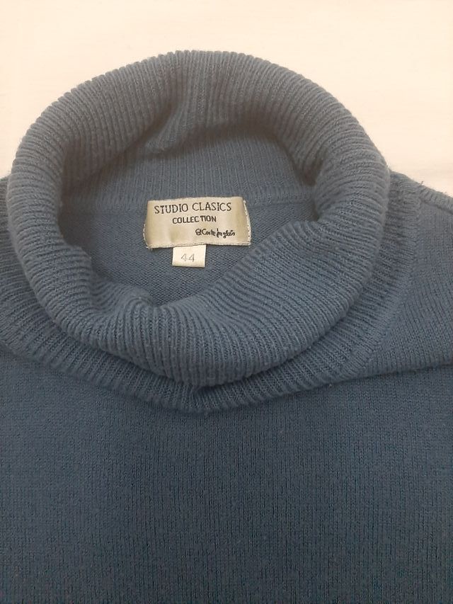 Lote 2 jerseys.Azul degradado- Marrón escote pico