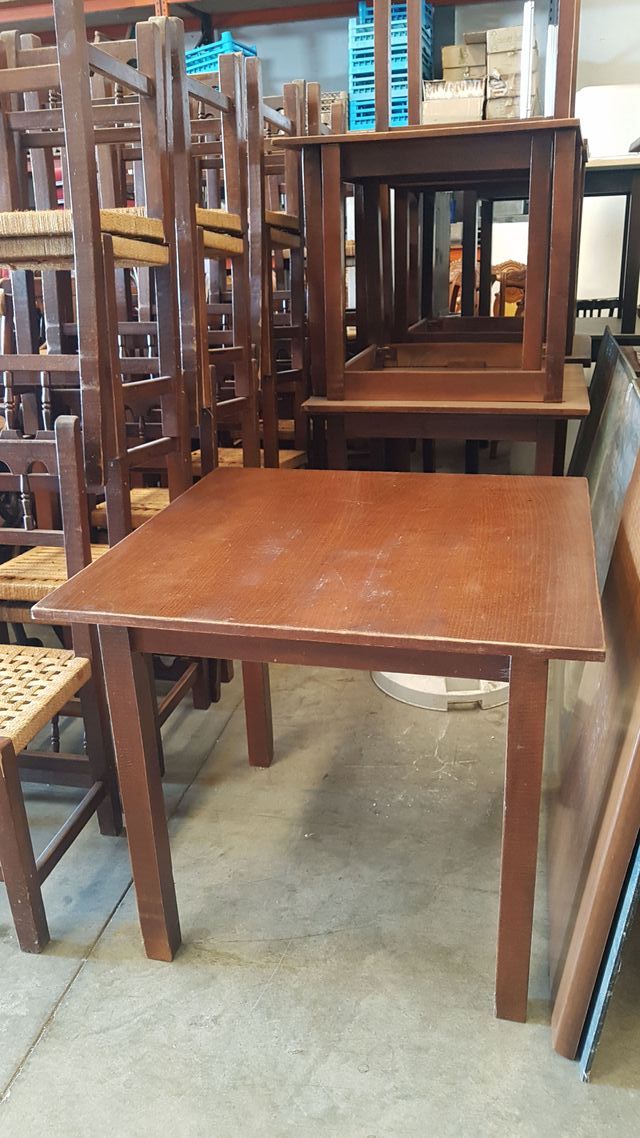 Mesas y Sillas madera de segunda mano por 21 € en Massanassa en WALLAPOP