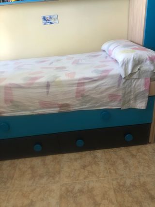 Cama con cajones de segunda mano en Tomelloso en WALLAPOP Cama de 105 cm de segunda mano en Tomelloso en WALLAPOP