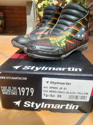 Botas moto, minimoto niño n°35 de segunda mano por 60 € en Botas moto, minimoto niño n°35 de segunda mano por 60 € en