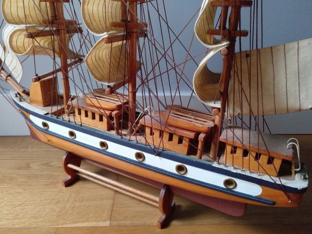 BARCO VELERO 50x45x12 cm.