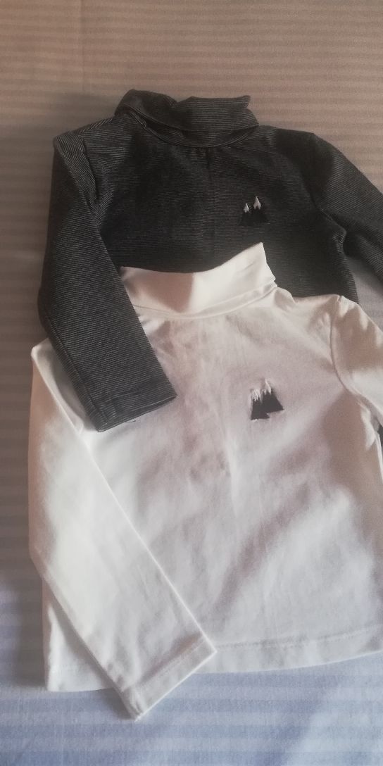2 Jerseys 6/9 meses.