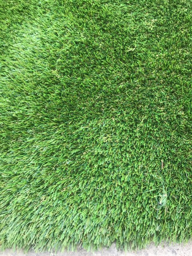 Césped Artificial decorativo 40 mm de segunda mano por 20 € en San