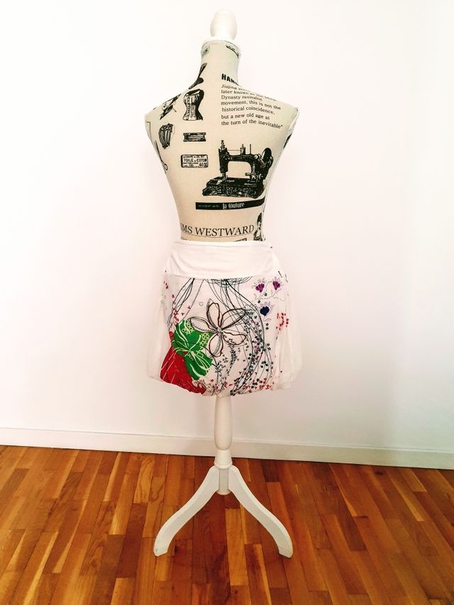 Gonna bianca stampata