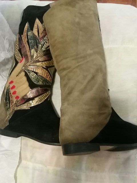 BOTAS SERPIENTE y ANTE   N°36,5