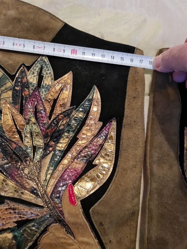 BOTAS SERPIENTE y ANTE   N°36,5