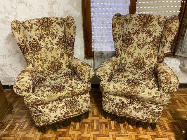 Pareja Sillones Orejeros Estampado flores antiguos