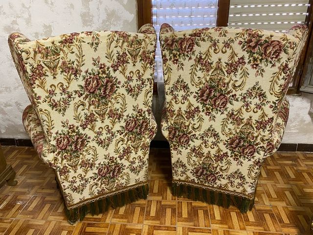 Pareja Sillones Orejeros Estampado flores antiguos