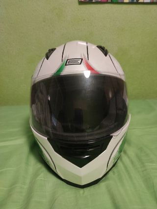 Casco De Moto de segunda mano por 45 € en Vitoria Gasteiz en Casco De Moto de segunda mano por 45 € en Vitoria Gasteiz en
