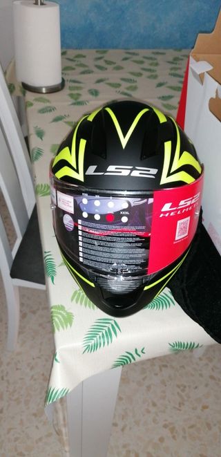 Casco ls2 de segunda mano en Jerez de la Frontera en WALLAPOP Casco ls2 de segunda mano en Jerez de la Frontera en WALLAPOP