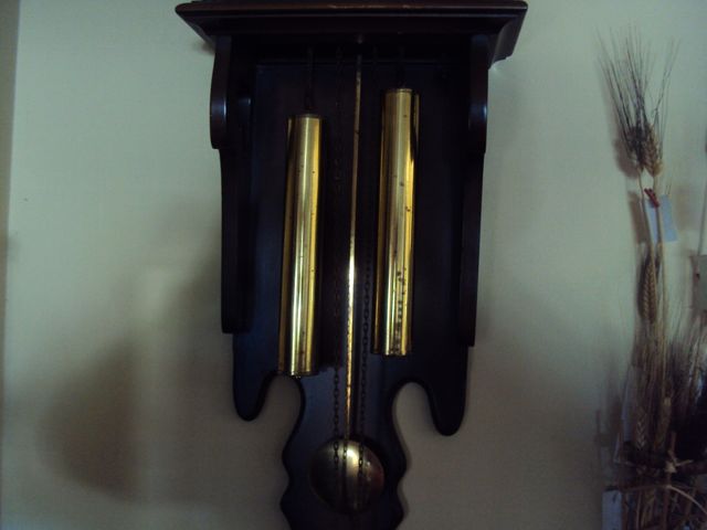 RELOJ DE PESAS A CUERDA MUY ANTIGUO