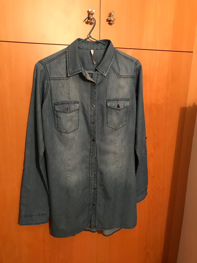 Camisa tejana Stradivarius.