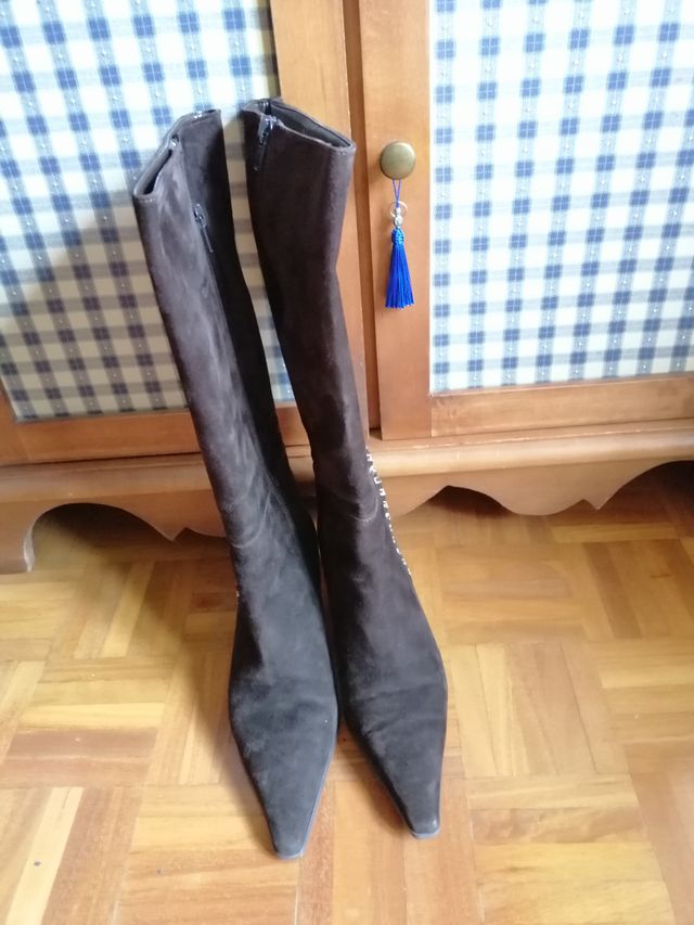 Stivali marroni in camoscio