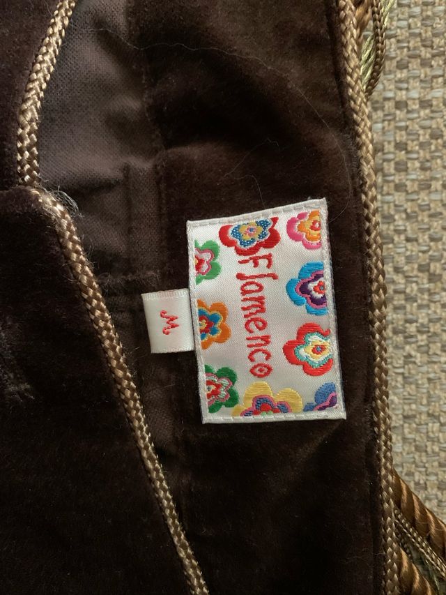 Pantalón terciopelo marrón bordado