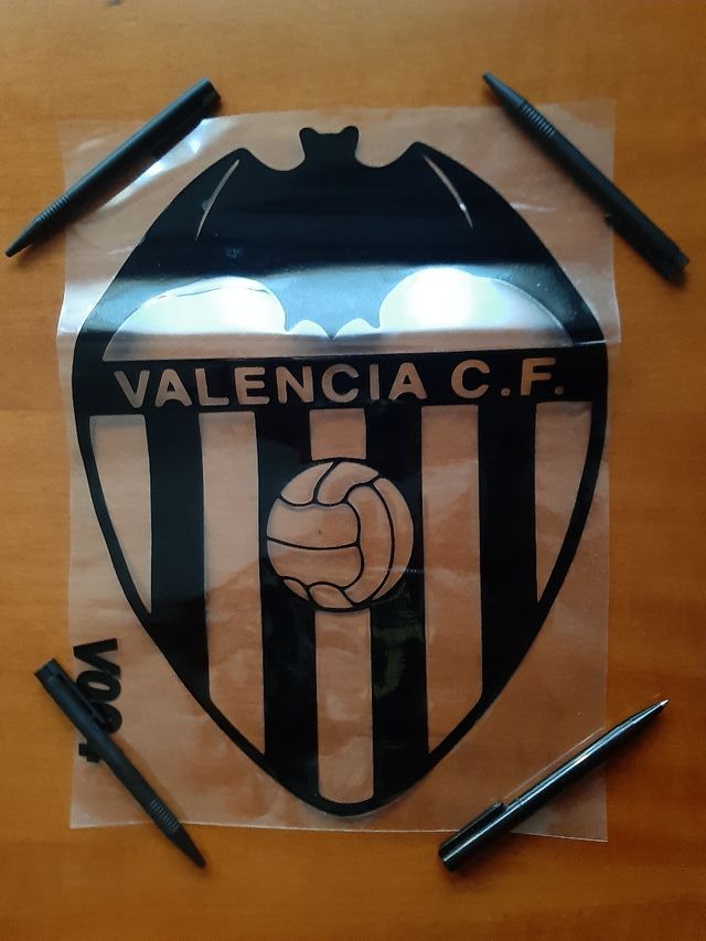 Escudo ValenciaCF vinilo negro.