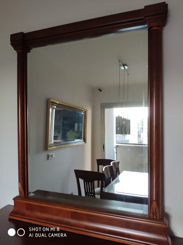 Comoda, espejo y cabecero de madera nogal