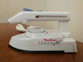 Plancha de viaje Moulinex Travel Jet de segunda mano por 12 EUR en  Barcelona en WALLAPOP