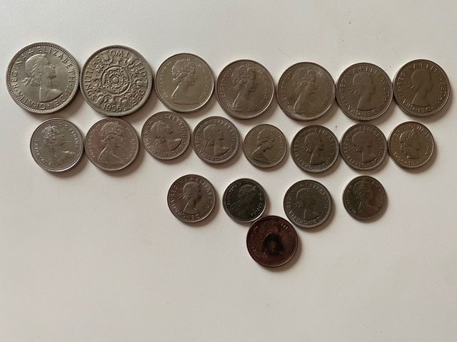 Monete inglesi di diversi anni
