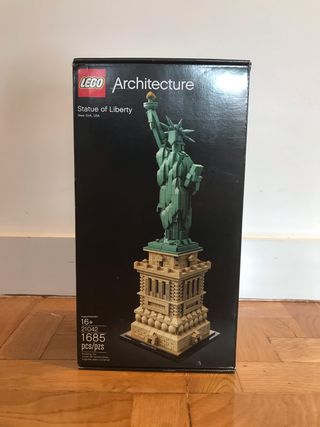 Lego Architecture Statue of Liberty 21042