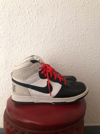 Nike big Nike 10us 44eu de segunda mano por 100 EUR en Barcelona en WALLAPOP