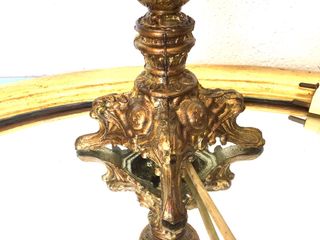 Antigua lámpara de mesa