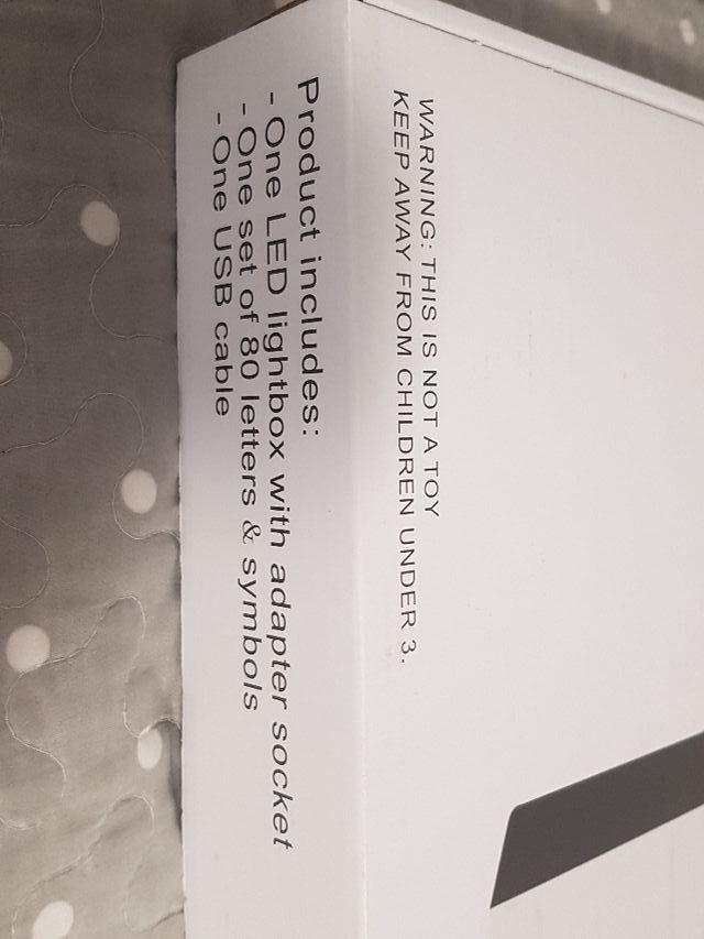 caja decorativa LED nueva