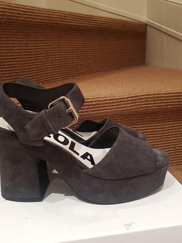 Sandalias Bimba y Lola 38