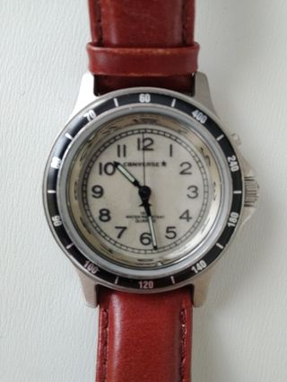 reloj converse
