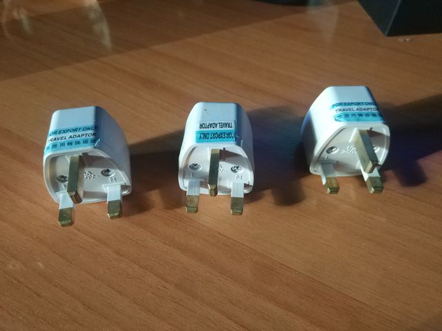 Adaptadores UK varios