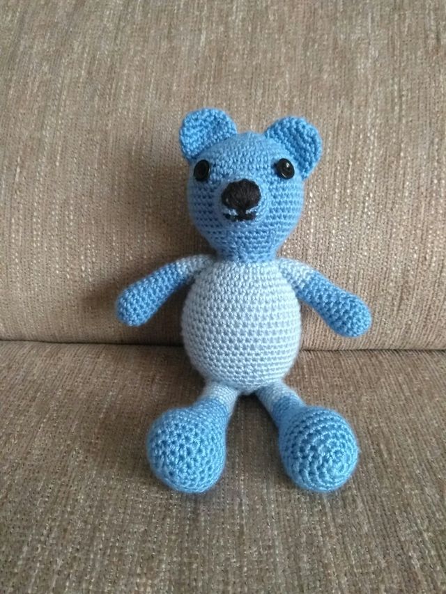 Tres muñecos amigurimi de ganchillo