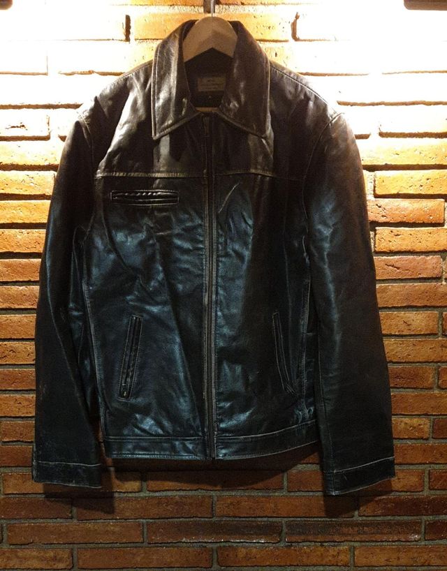medias Anual En la actualidad Chaqueta motorista piel hombre negra de segunda mano por 25 € en Cerdanyola del Vallès en WALLAPOP medias Anual En la actualidad Chaqueta motorista piel hombre negra de segunda mano por 25 € en Cerdanyola del Vallès en WALLAPOP
