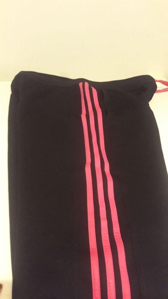 Pantalón Adidas