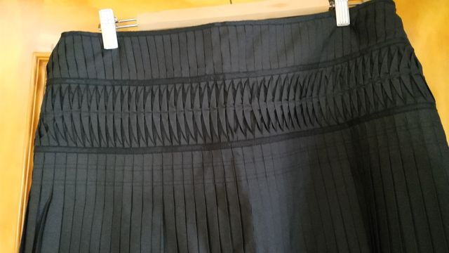 Falda nueva de vestir marca Easy Wear