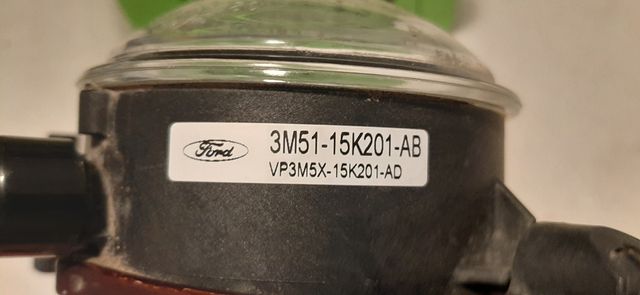 ANTINIEBLA DE FORD FOCUS