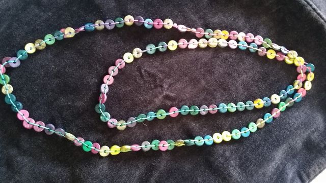 collares cortos y largos