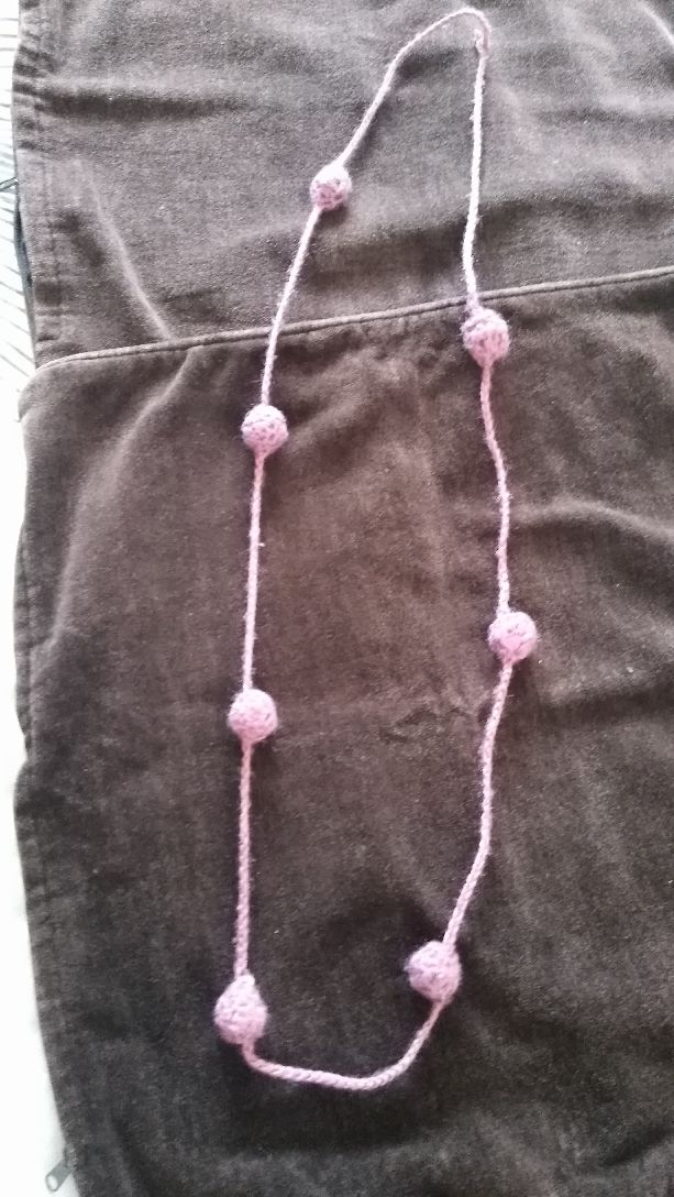 collares cortos y largos