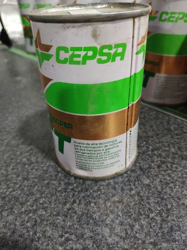 lata antigua Cepsa aceite 2t