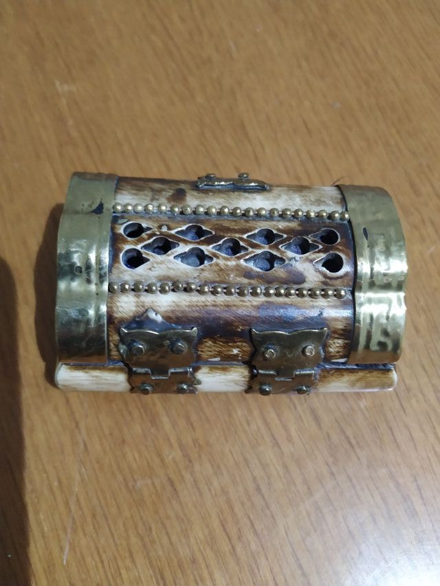 CAJA DE HUESO Y BRONCE VINTAGE COLECCIÓN