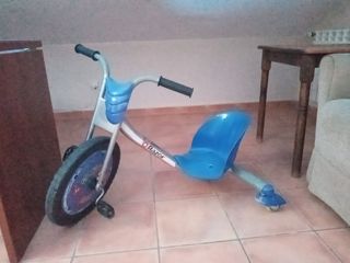 triciclo derrape decathlon