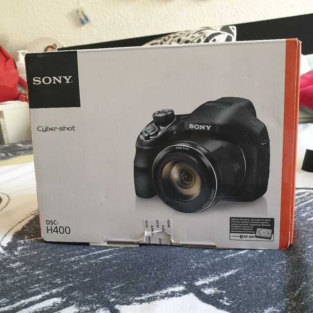 camara fotográfica Sony DSC H-400 