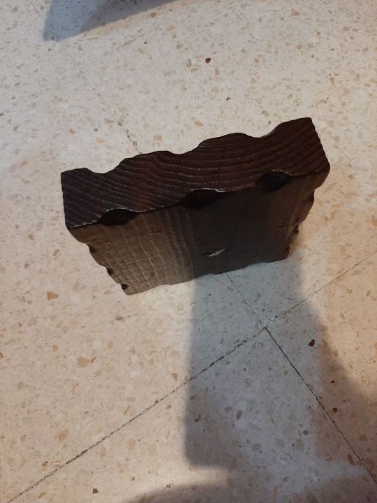 ceniceros de madera tengo 2