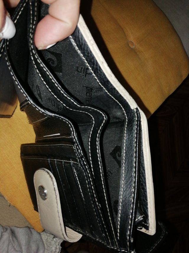 MONEDERO DE PIEL Pierre cardin
