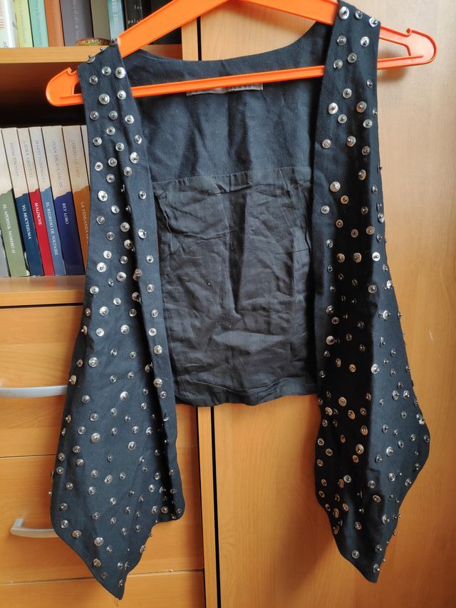 Chaleco tachuelas
