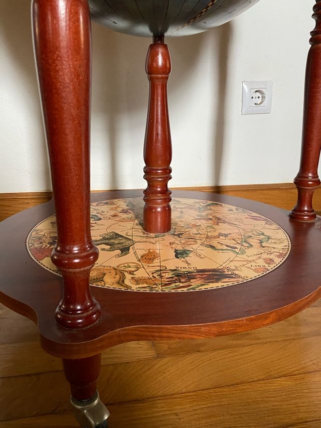 Mueble globo bar botellero de segunda mano por 60 € en La de Cayon