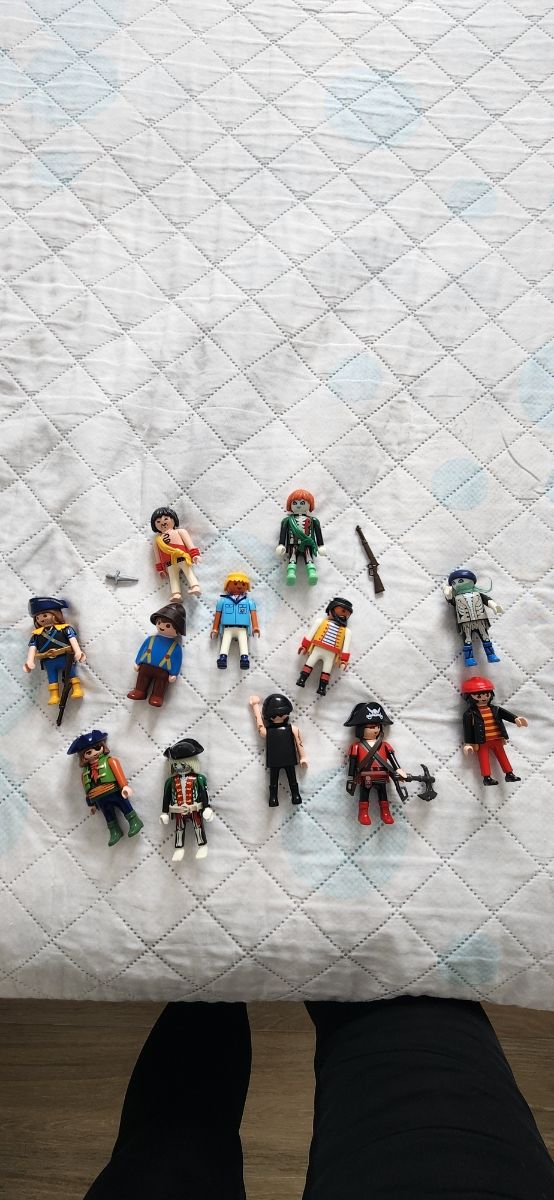 PLAIMOBIL 12 UNIDADES