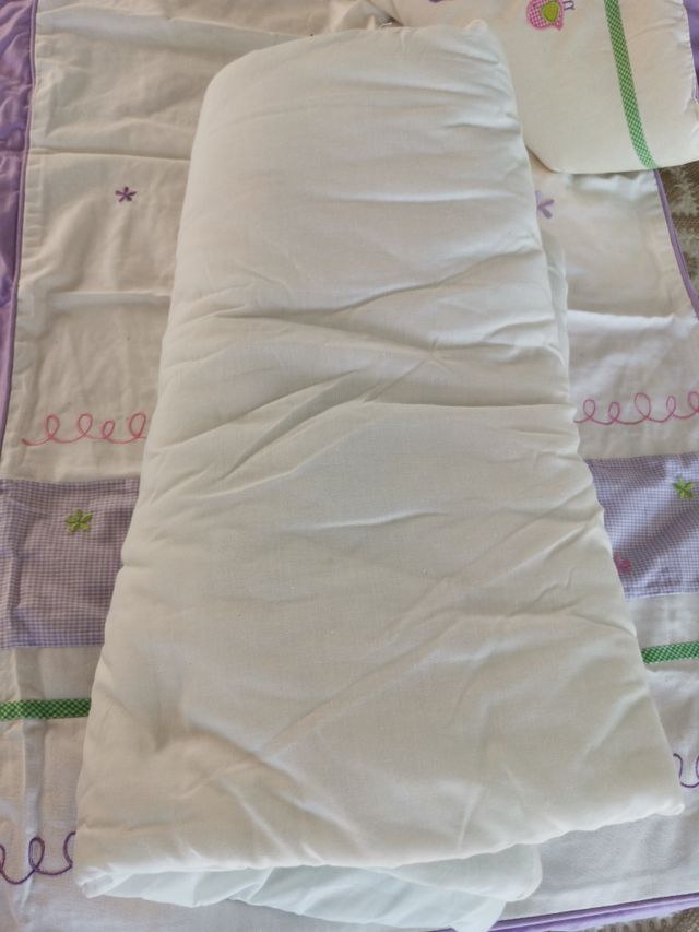 Edredón para cuna con chichonera